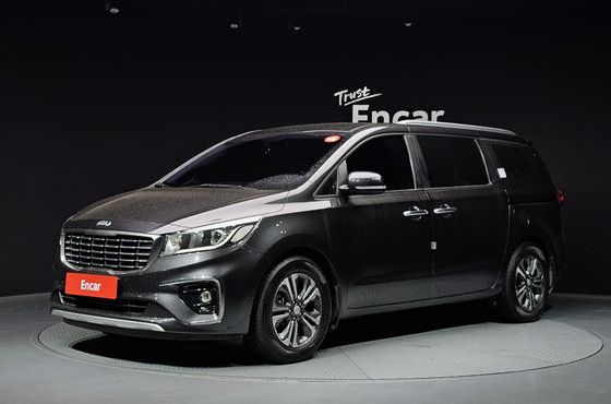 Kia Carnival 9-Seater Luxury — пробег 113 480 км — фото 1 из 5