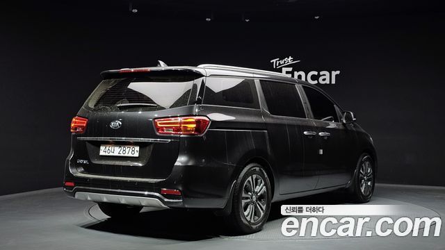 Kia Carnival из Кореи Encar