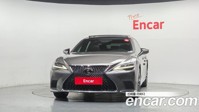 Lexus LS 3.5 Luxury AWD — пробег 66 793 км — фото 3 из 5