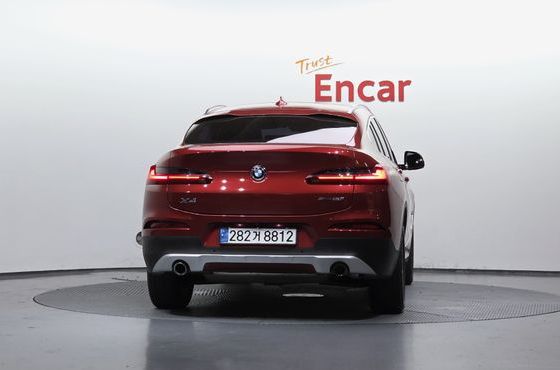 BMW X4 xDrive20i xLine — пробег 43 178 км — фото 4 из 5