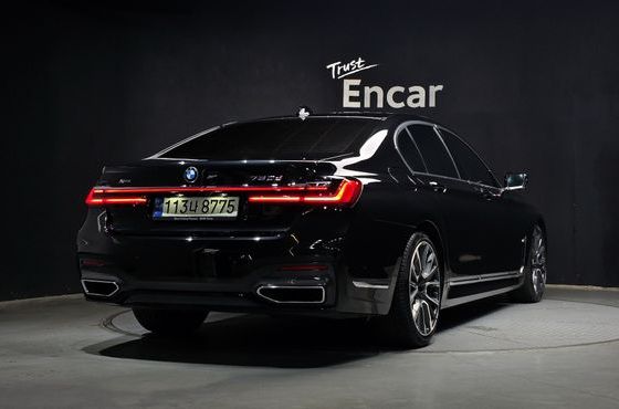 BMW 7-Series 730d xDrive M Sport — пробег 67 939 км — фото 2 из 5