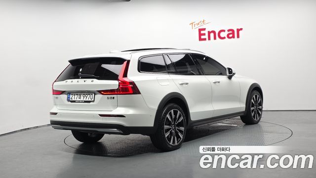 Volvo V60 из Кореи Encar