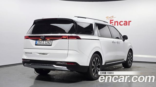 Kia Carnival из Кореи Encar