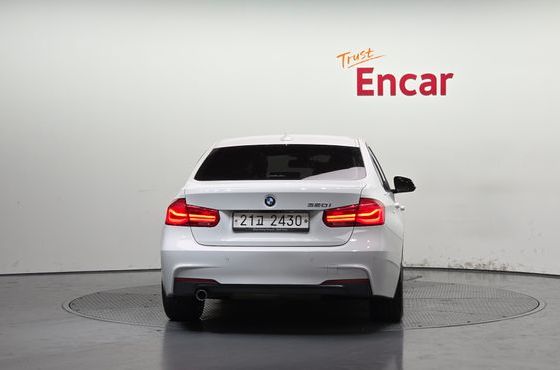 BMW 3-Series 320i M Sport — пробег 122 641 км — фото 4 из 5