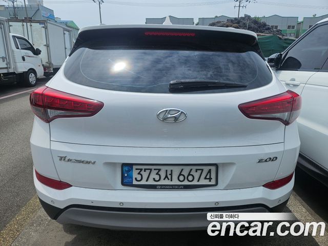 Hyundai Tucson Diesel 2.0 2WD Premium — пробег 156 000 км — фото 4 из 5