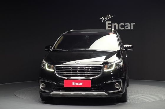 Kia Carnival 9-seater Noblesse — пробег 171 572 км — фото 3 из 5