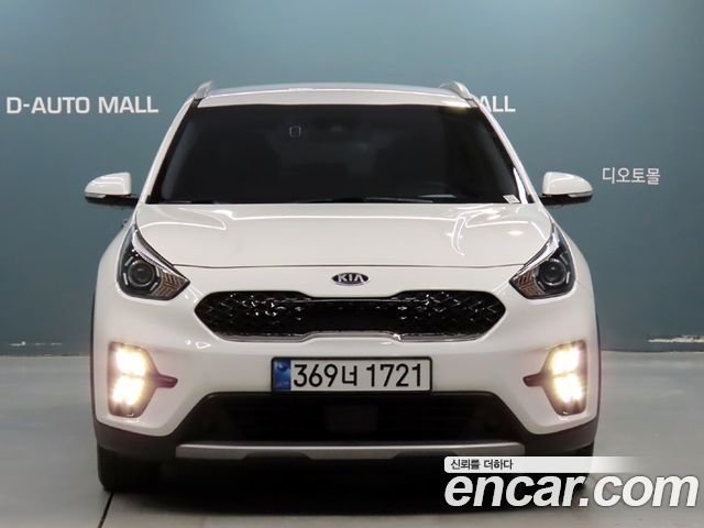 Kia Niro 1.6 HEV Prestige — пробег 73 016 км — фото 2 из 5