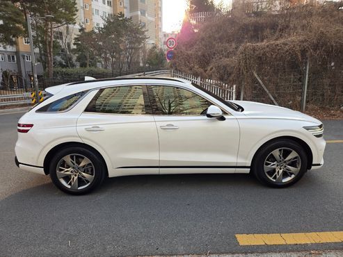 Genesis GV70 2.5T Gasoline 2WD — пробег 63 520 км — фото 3 из 5