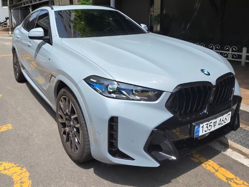 BMW X6 xDrive40i M Sport — пробег 1 908 км — фото 1 из 5