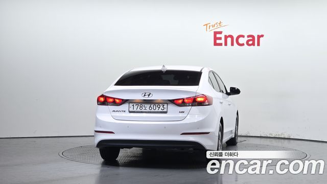Hyundai AVANTE из Кореи Encar