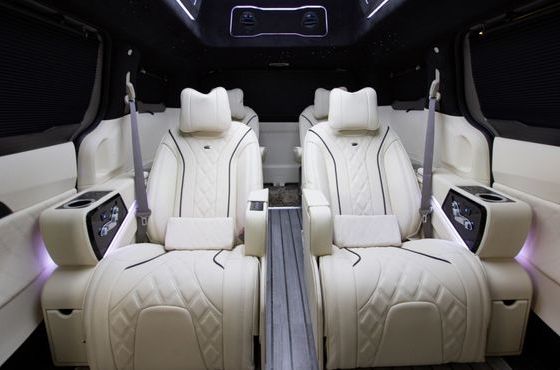 Kia Carnival Gasoline 9-Seater Hi Limousine (7-seater Limousine(Special vehicle) — пробег 8 км — фото 1 из 5