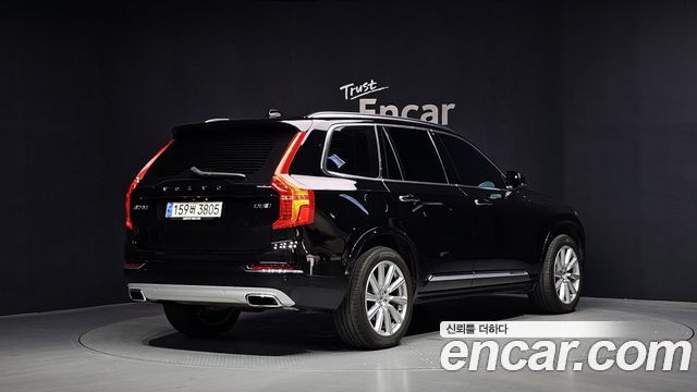 Volvo XC90 D5 Inscription — пробег 66 977 км — фото 2 из 5