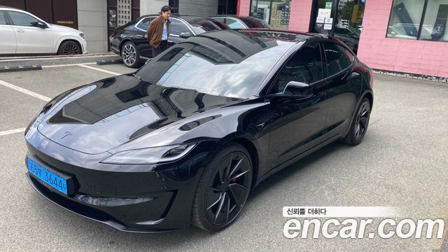 Tesla Model 3 Performance AWD — пробег 500 км — фото 2 из 5