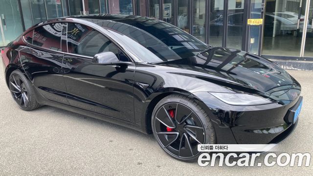 Tesla Model 3 Performance AWD — пробег 500 км — фото 3 из 5
