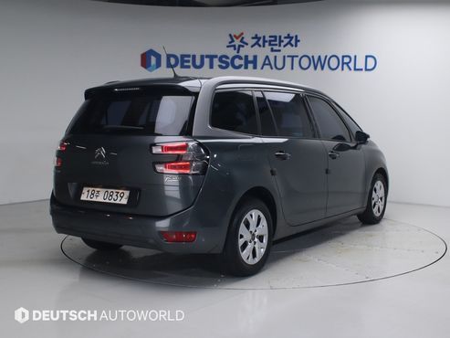 Citroen-DS C4 Picasso 1.6 B-HDI Intensive — пробег 150 000 км — фото 2 из 5