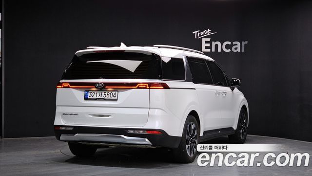Kia Carnival из Кореи Encar