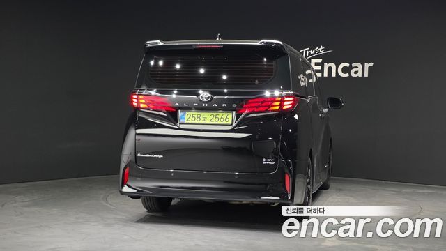 Toyota Alphard 2.5 HEV Executive AWD — пробег 31 834 км — фото 4 из 5