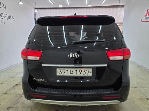 Kia Carnival 9-seater Prestige — пробег 83 855 км — фото 4 из 5