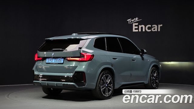 BMW iX1 из Кореи Encar