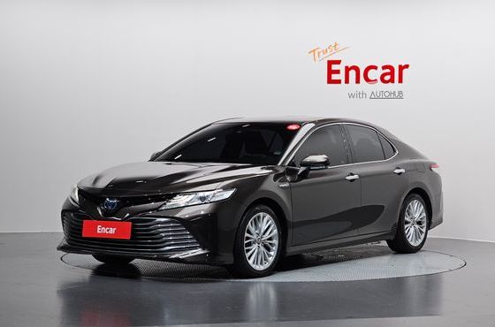 Toyota Camry 2.5 XLE Hybrid — пробег 131 462 км — фото 1 из 5