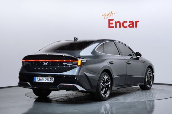 Hyundai Sonata 2.0 S — пробег 2 441 км — фото 2 из 5