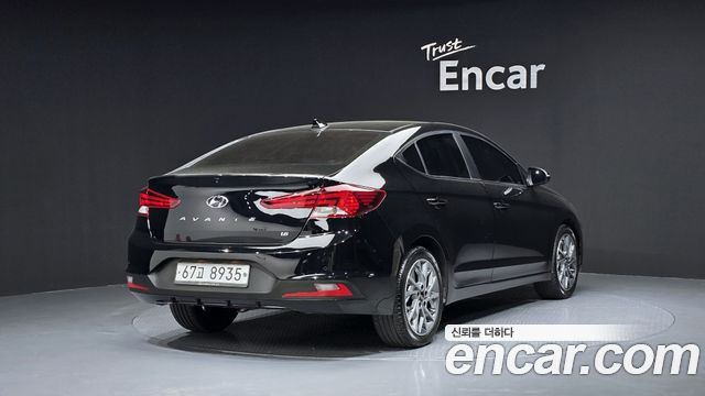 Hyundai AVANTE из Кореи Encar