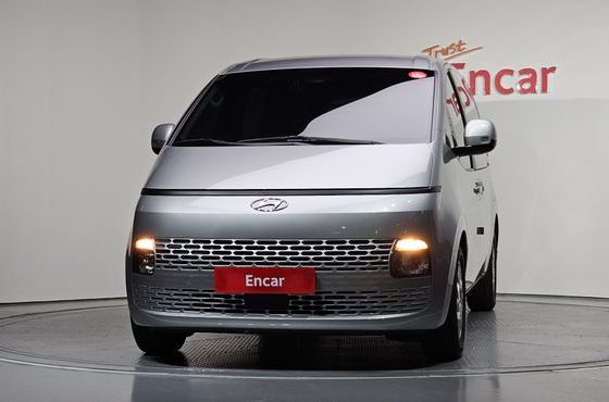 Hyundai Staria Cargo 5-Seater Modern — пробег 5 347 км — фото 3 из 5