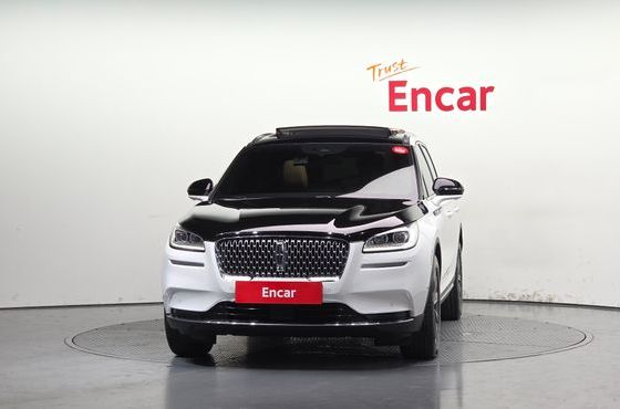 Lincoln Corsair 2.0 Reserve AWD — пробег 72 320 км — фото 3 из 5