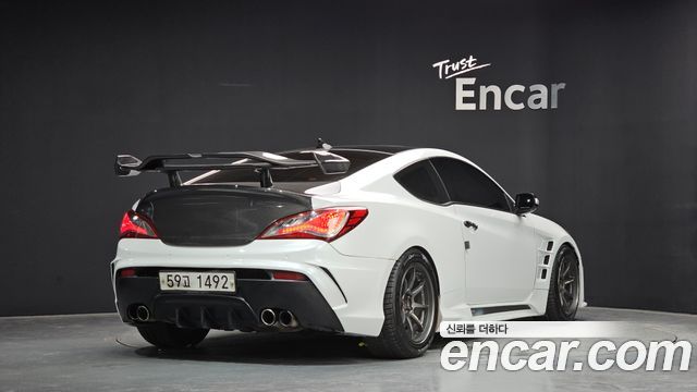 Hyundai Genesis из Кореи Encar