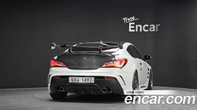 Hyundai Genesis из Кореи Encar
