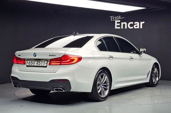 BMW 5-Series 530i xDrive M Sport Package Plus — пробег 170 561 км — фото 2 из 5