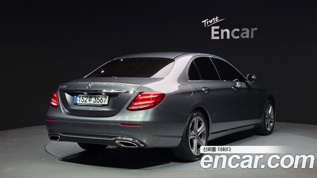 Mercedes-Benz E-Class из Кореи Encar