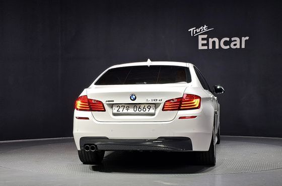 BMW 5-Series 520d xDrive M Aero Dynamic — пробег 162 828 км — фото 4 из 5