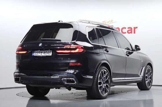 BMW X7 xDrive 40i M Sport 6STR — пробег 24 464 км — фото 2 из 5