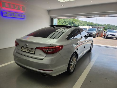 Hyundai Sonata 2.0 Care+ — пробег 128 000 км — фото 2 из 5
