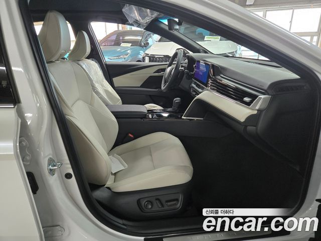 Toyota Camry 2.5 XLE Hybrid — пробег 4 км — фото 3 из 5