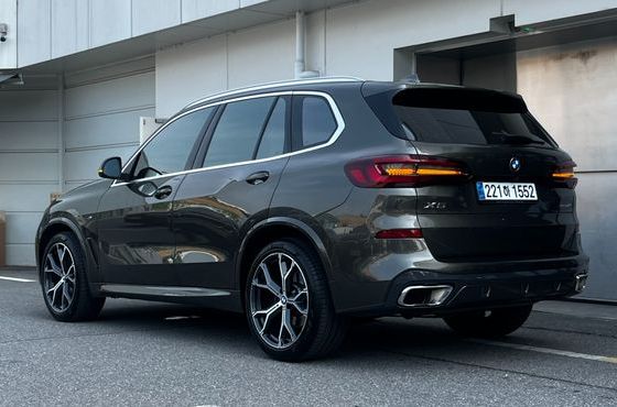 BMW X5 xDrive 40i M Sport — пробег 28 676 км — фото 2 из 5