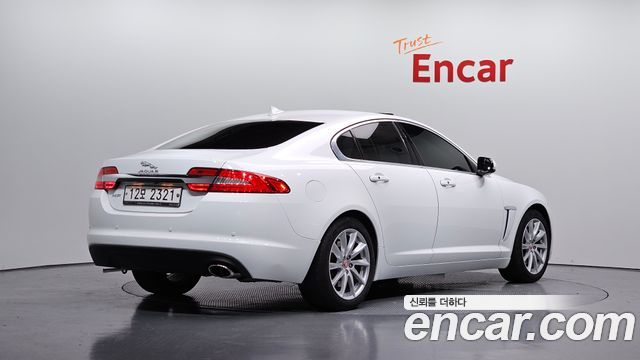 Jaguar XF 2.2D Premium X250 — пробег 58 429 км — фото 2 из 5