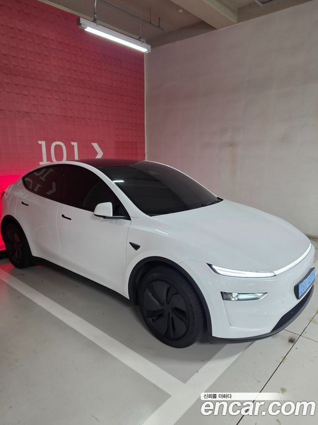 Tesla Model Y RWD — пробег 7 000 км — фото 2 из 5