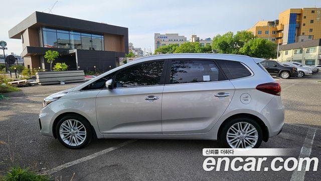 Kia Carens из Кореи Encar