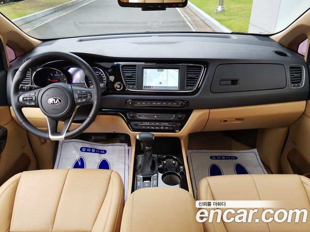 Kia Carnival из Кореи Encar
