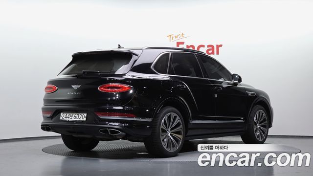 Bentley Bentayga 4.0 V8 Azure — пробег 41 532 км — фото 2 из 5