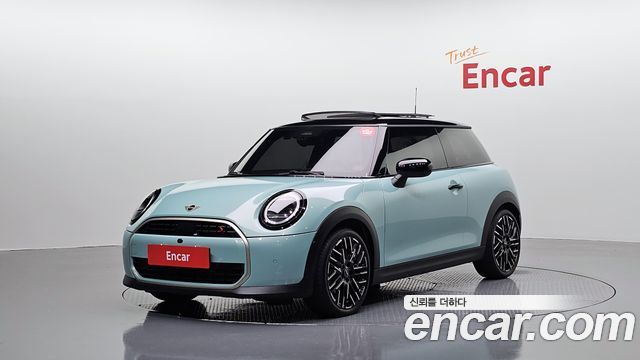 Mini Cooper Favoured — пробег 36 444 км — фото 1 из 5