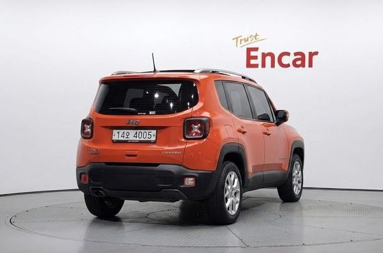 Jeep Renegade 2.0 Diesel Limited High AWD — пробег 63 488 км — фото 4 из 5