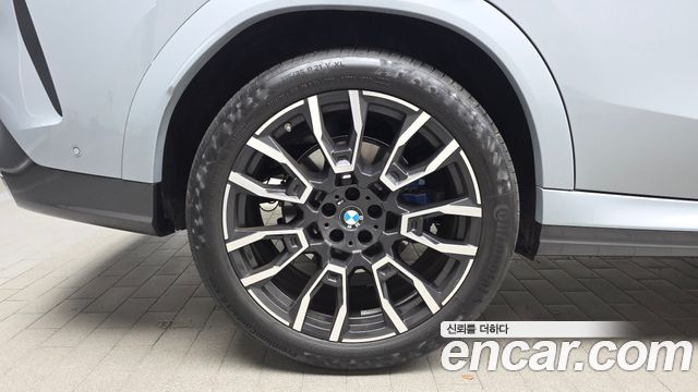 BMW X6 xDrive40i M Sport — пробег 11 669 км — фото 5 из 5
