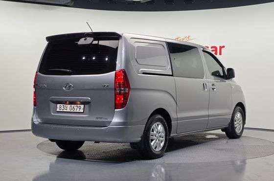 Hyundai Starex Van 5-Seater Modern — пробег 80 488 км — фото 2 из 5