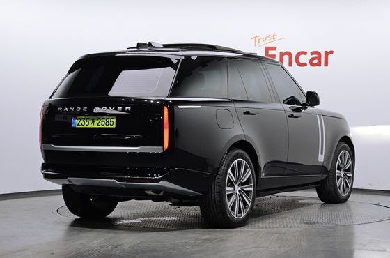 Land Rover Range Rover P550E AB — пробег 5 285 км — фото 2 из 5