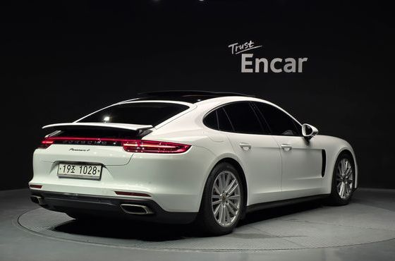 Porsche Panamera 3.0 AWD — пробег 96 542 км — фото 2 из 5