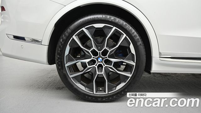 BMW X7 xDrive 40i M Sport 6STR — пробег 11 046 км — фото 5 из 5