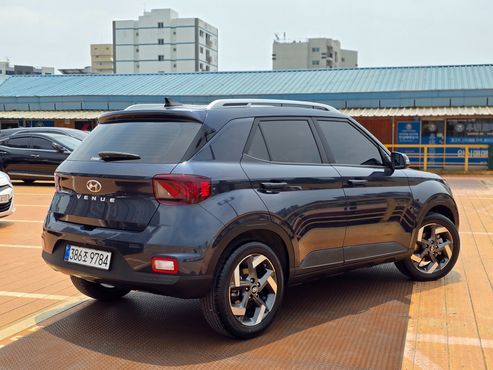 Hyundai Venue 1.6 Flux — пробег 6 391 км — фото 2 из 5